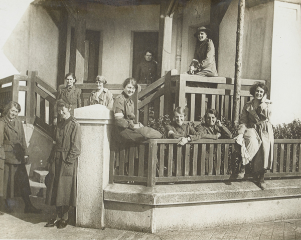 Members of the WAAC outside their hostel, 1917