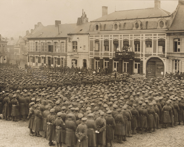 Thanksgiving service at Le Quesnoy, 11 November 1918