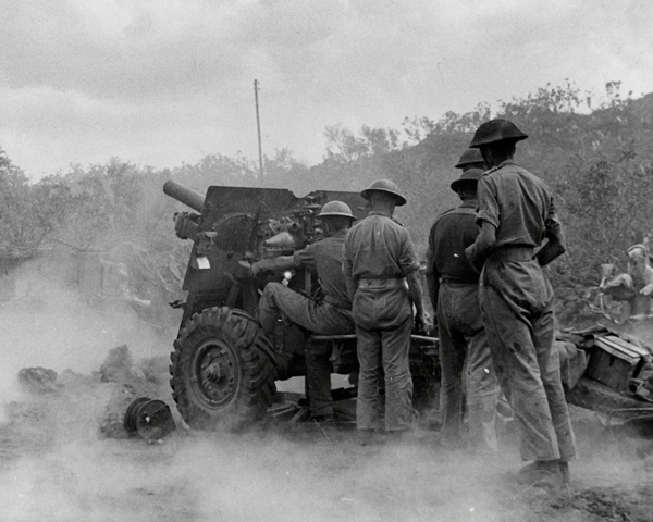 25-pounders in action on the Adrano-Bronte road, Sicily, August 1943