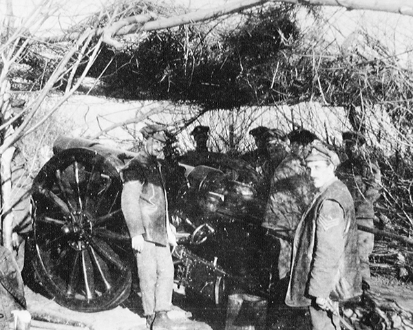 A six-inch howitzer of 127th Siege Battery, Royal Artillery, Salonika, 1917