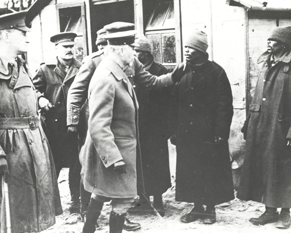 General Jan Smuts visiting African labourers on the Western Front, 1917 