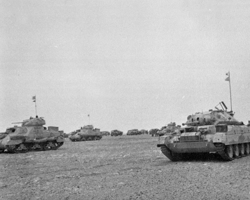 Grants and Cruiser tanks in North Africa, c1942