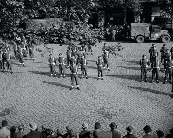 British troops parade in front of German civilians in occupied Hamburg, May 1945