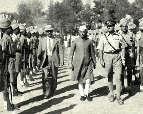 Nehru visiting the Khyber Rifles at Jamrud, 1946