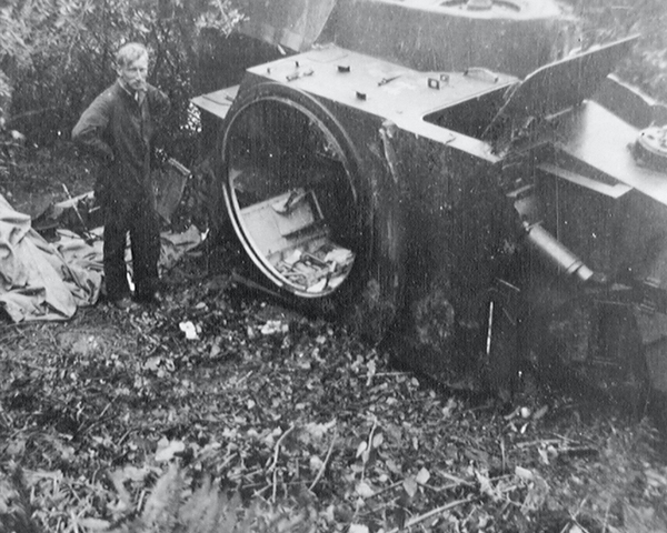 A Lanchester Armoured Car accident on the banks of the River Exe, 1938
