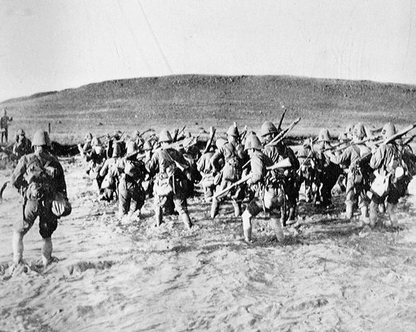 1st Battalion, The Border Regiment, crossing a drift, 1900