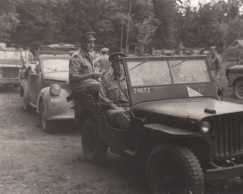 War correspondents on their way to Nuremberg, 1945