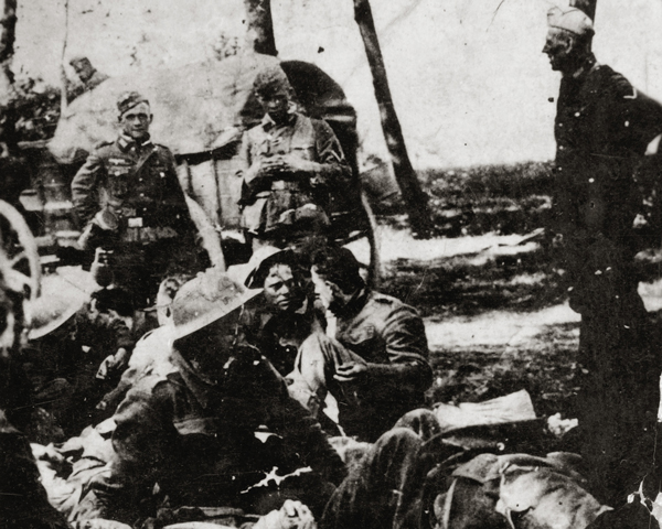 British prisoners in France, 1940