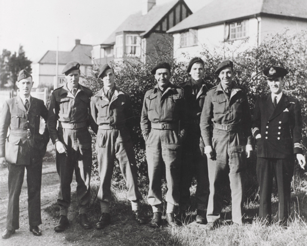 Members of No. 2 Special Boat Section, including Roger Courtney (centre) at Hillhead, Hampshire, 1943