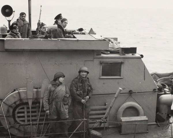 A motor launch bringing back some of the paratroops who attacked the radar post at Bruneval, February 1942