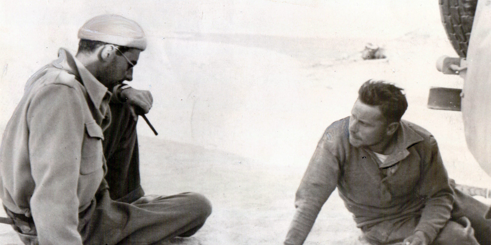 David Stirling and Jock Lewes planning a desert operation, 1941