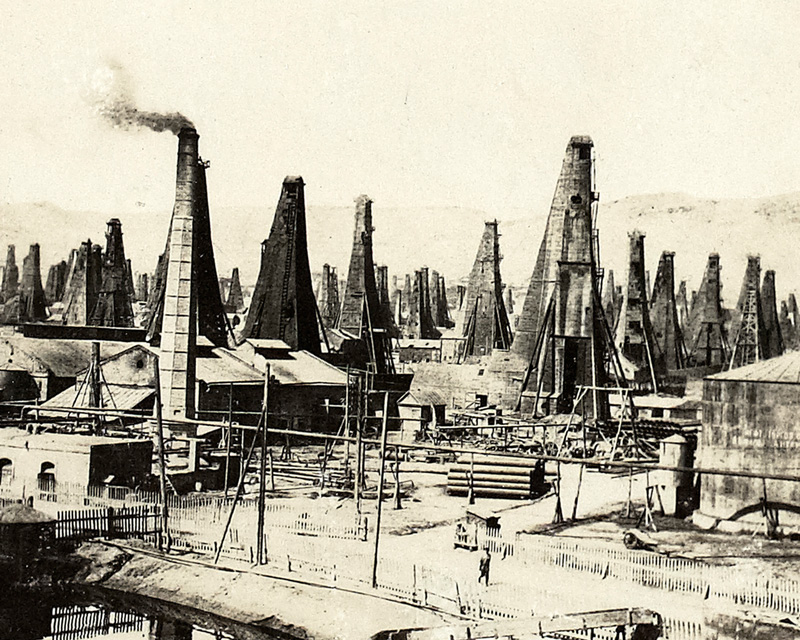 The oil fields of Binagardy, Baku, August 1918