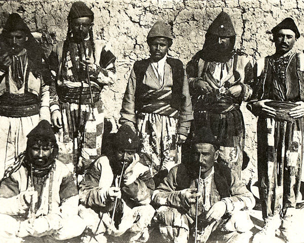Assyrian Jelu fighters, 1918