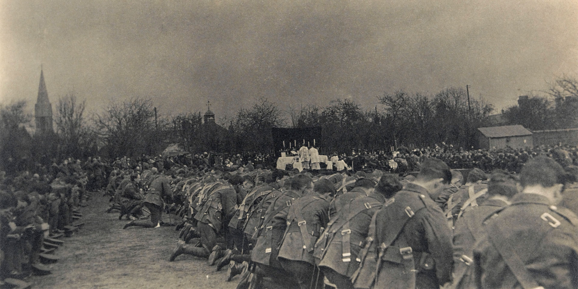 Soldiers kneeling at church parade, c1914