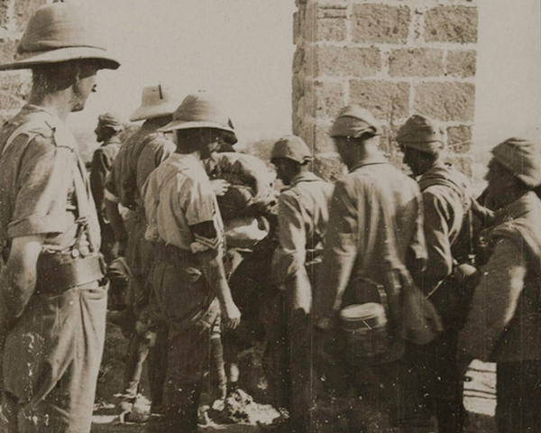 Turkish prisoners at Gaza, 10 November 1917 