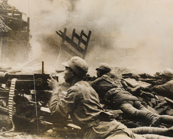 Chinese machine gunners, 1943