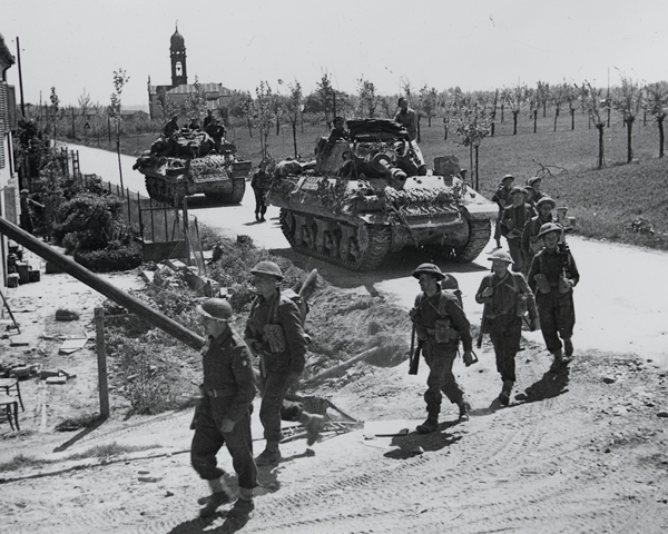 The 2nd Lancashire Fusiliers with Achilles tank destroyers near Ferrara, April 1945