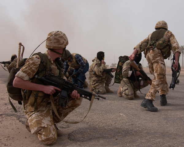 Troops deploy for a patrol during the Iraqi elections, January 2005