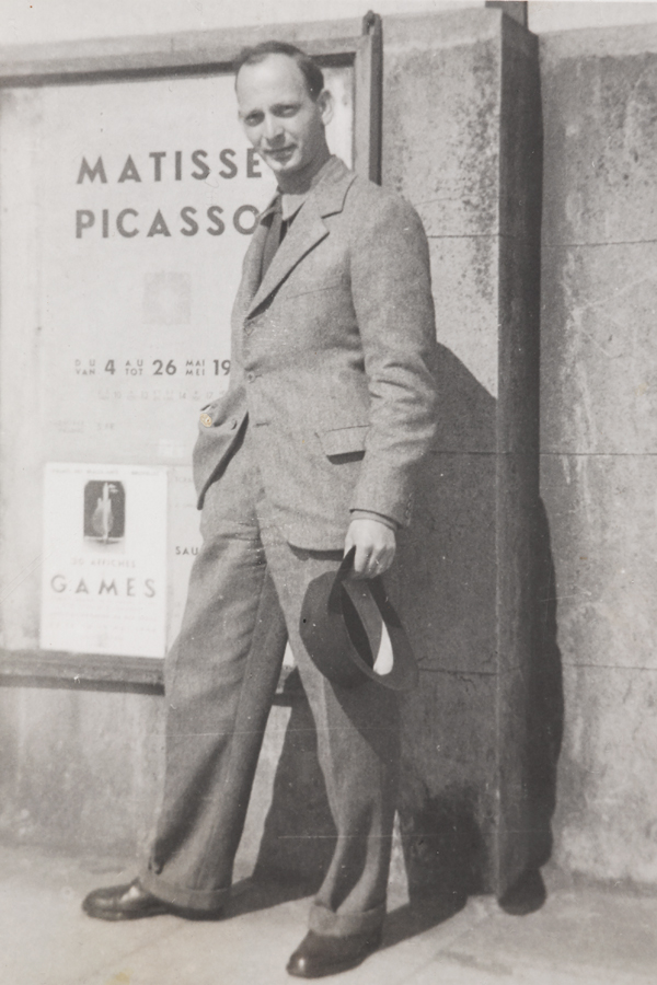 Abram Games at the Palais des Beaux-Arts, Brussels, 1946