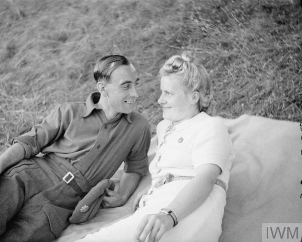 A couple take advantage of the relaxation in rules on fraternisation, Herford, July 1945