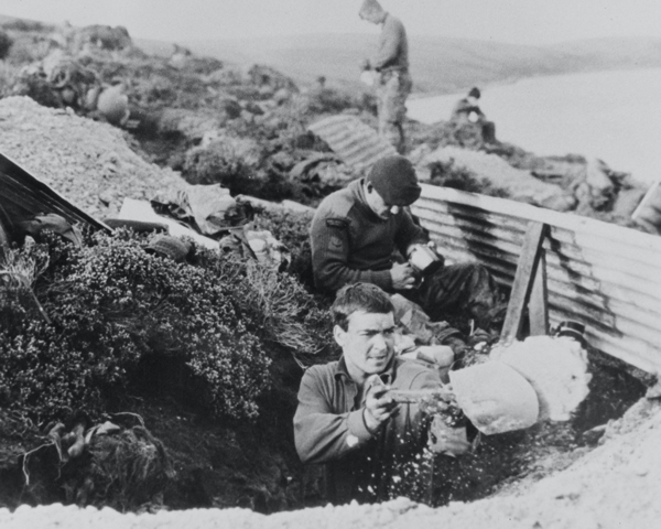 Royal Marines digging in at the San Carlos bridgehead, May 1982