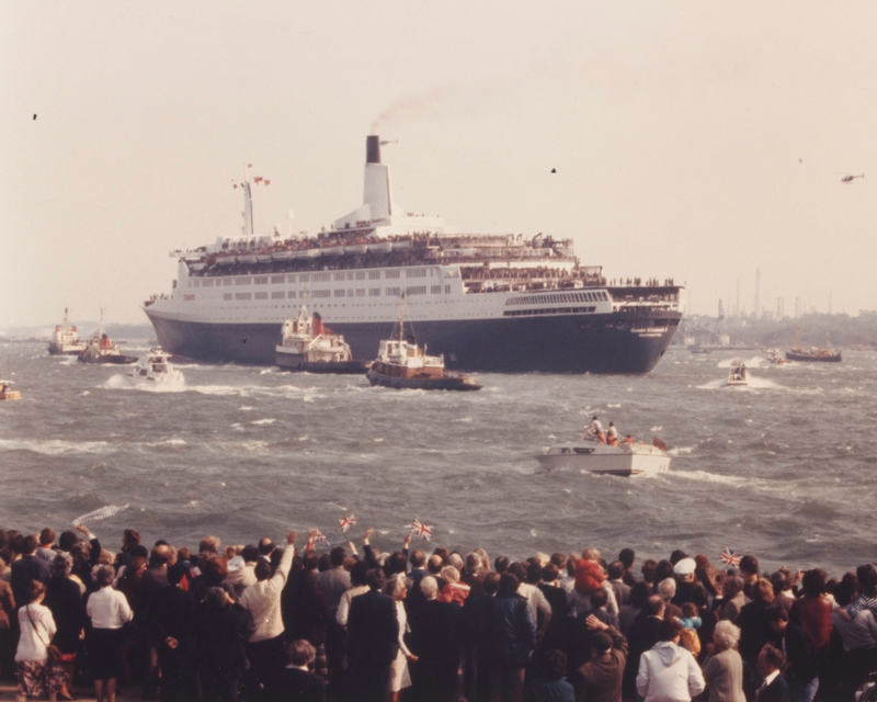 The 'Queen Elizabeth II' leaving Southampton with 5th Infantry Brigade, 12 May 1982