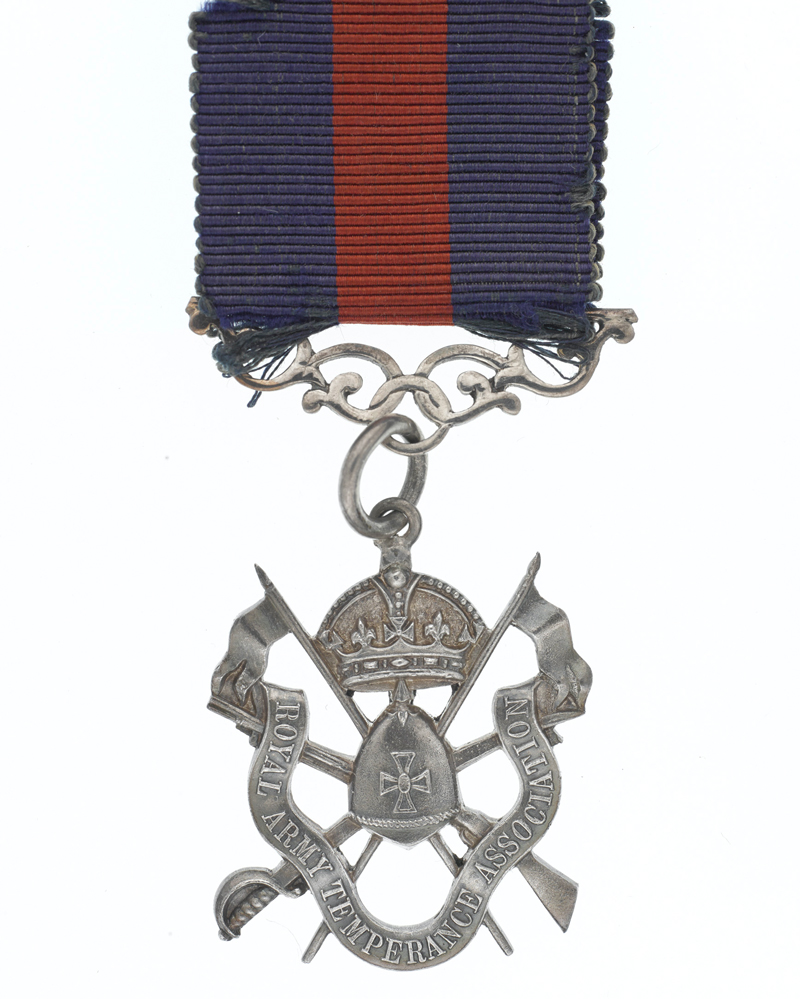 Royal Army Temperance Association 'Roberts Badge' awarded for 10 years' temperance, c1905
