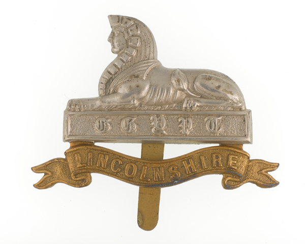 Cap badge, other ranks, The Lincolnshire Regiment, c1910