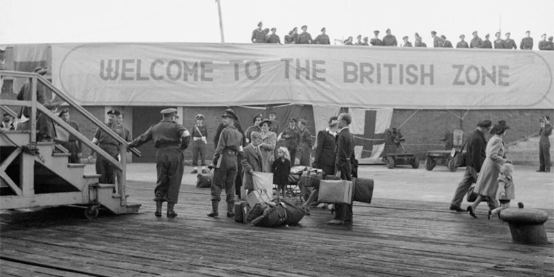 Wives and children of British soldiers arrive in Germany, 1946