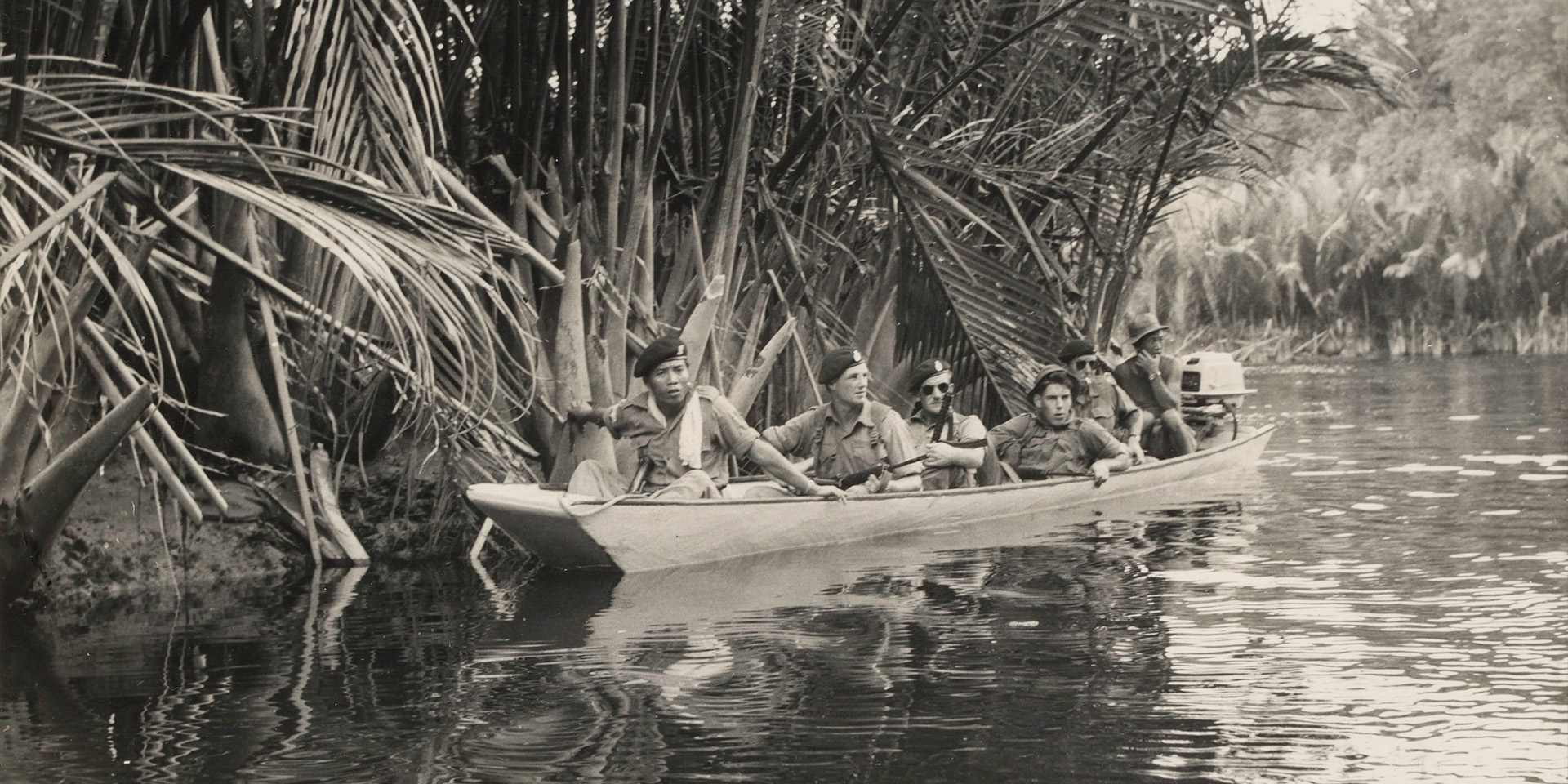 1st Green Jackets patrolling the river near Bekenu in Brunei, December 1962