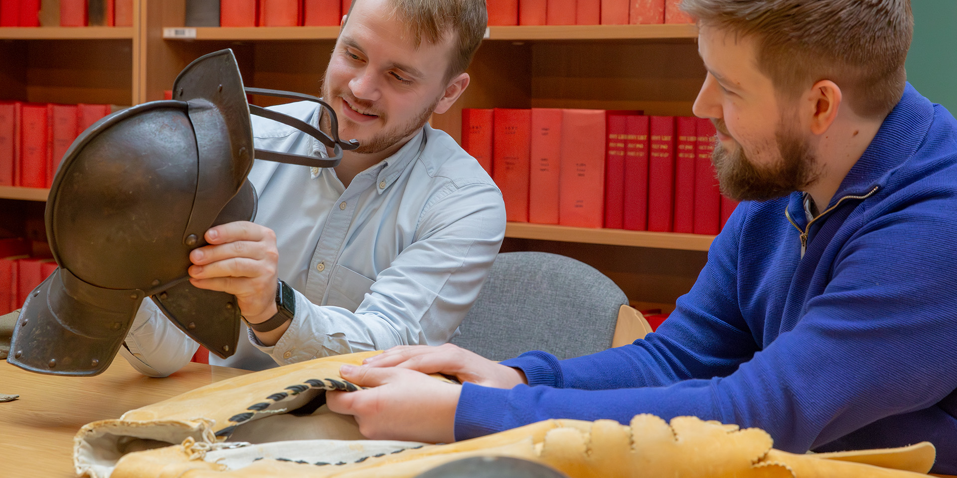 Object handling workshop at the National Army Museum