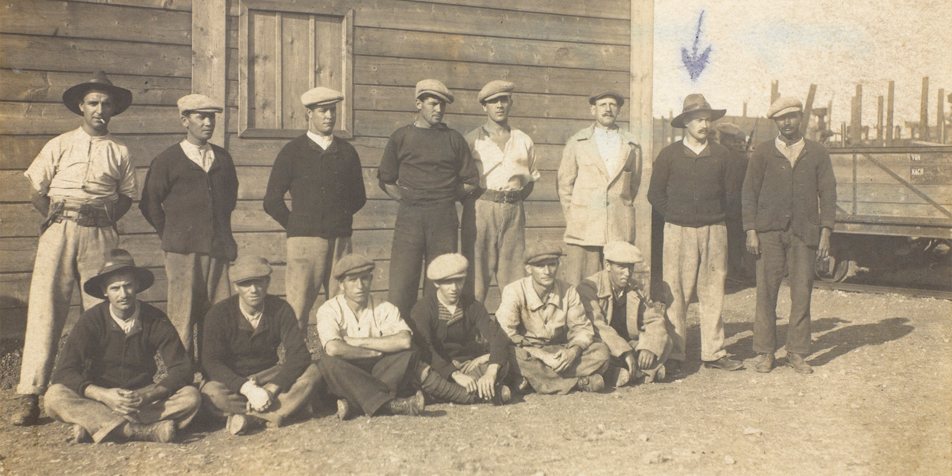 Photograph of prisoners captured at Kut, 1916