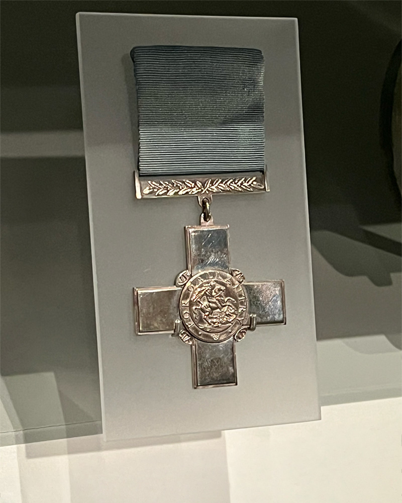 George Cross awarded to Bombardier Herbert Reed in 1941