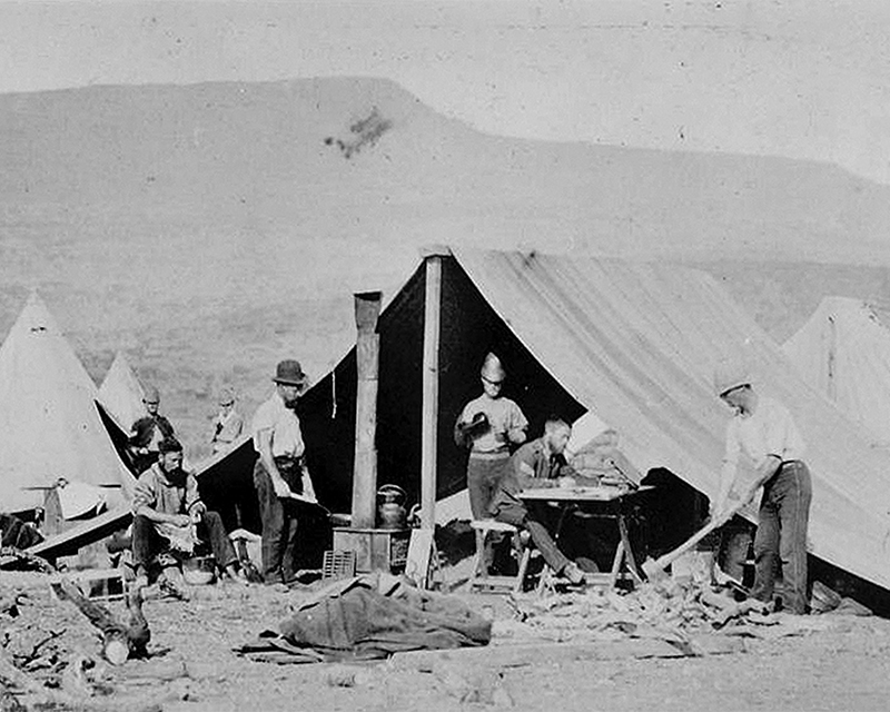 Mess servants and field kitchen of the 80th Regiment of Foot, South Africa, 1879