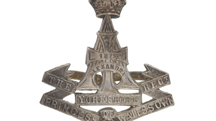 Officer's cap badge, The Green Howards (Alexandra Princess of Wales’s Own Yorkshire Regiment), c1904