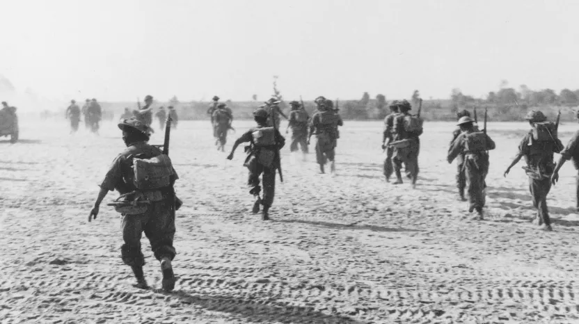 British troops advancing during the fighting at Meiktila, Burma, February 1945
