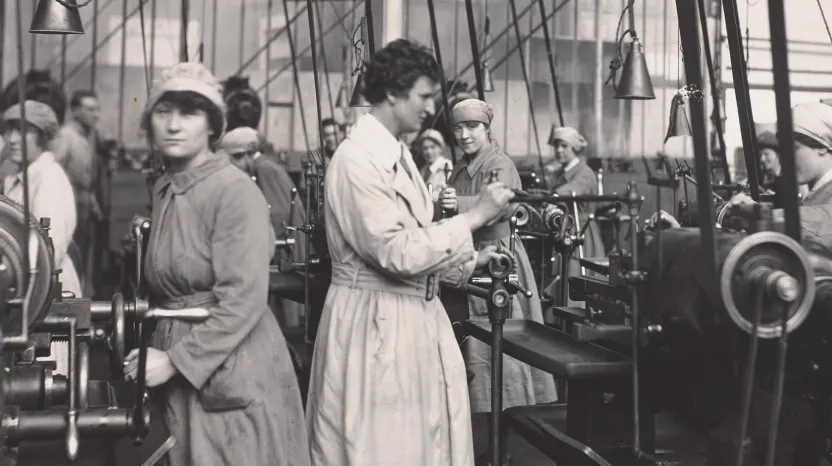 Members of Queen Mary’s Army Auxiliary Corps at work in an engineering repair workshop, 1918