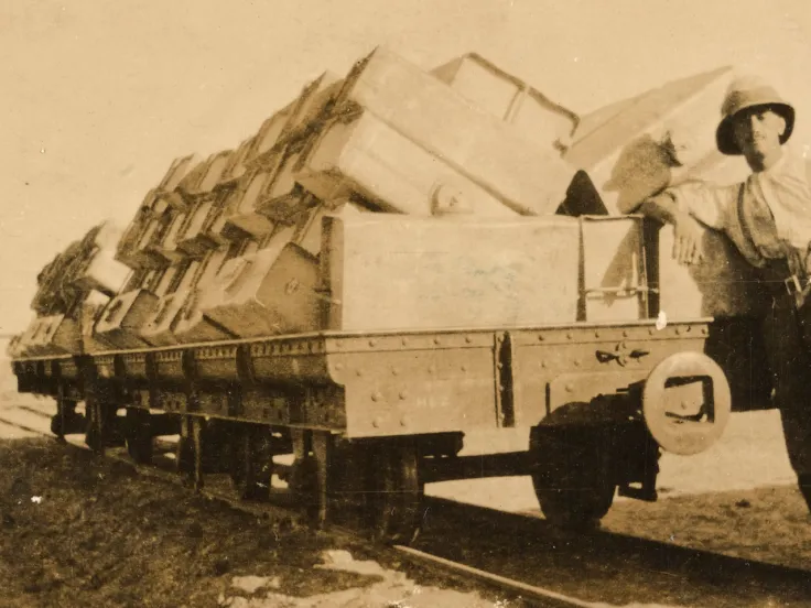 Welsh soldier's photos reveal the logistical problems of a desert war