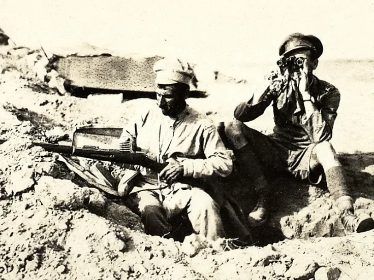 A British officer with the Armenians, Baku, August 1918