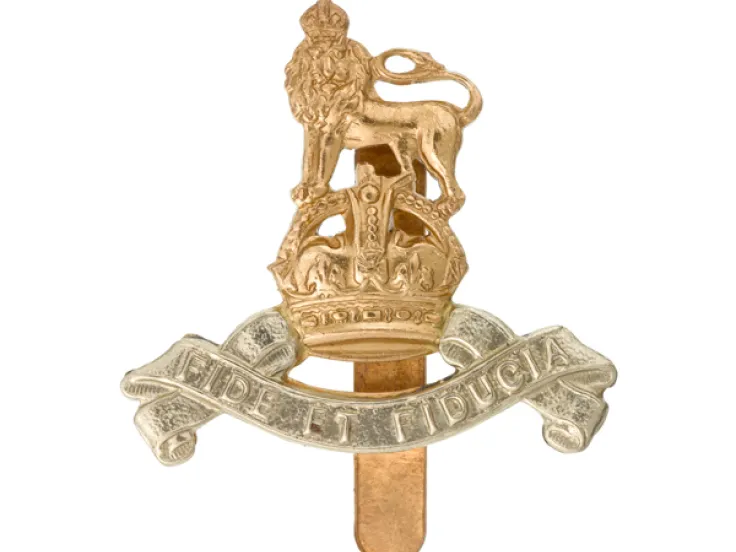 Other ranks' cap badge, Royal Army Pay Corps, c1945