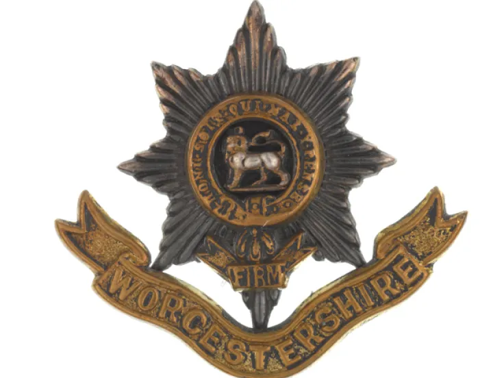 Cap badge, The Worcestershire Regiment, c1904