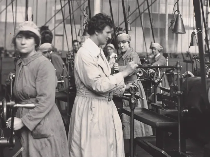 Members of Queen Mary’s Army Auxiliary Corps at work in an engineering repair workshop, 1918