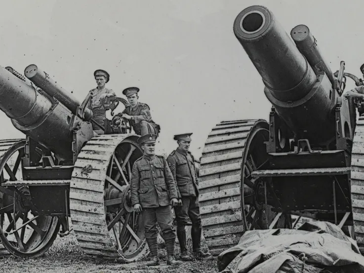 Heavy guns on the Somme, 1916