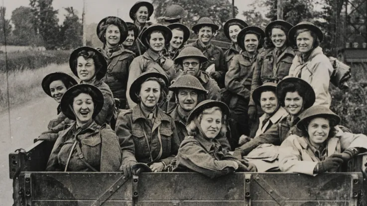 Women in a truck, 1944