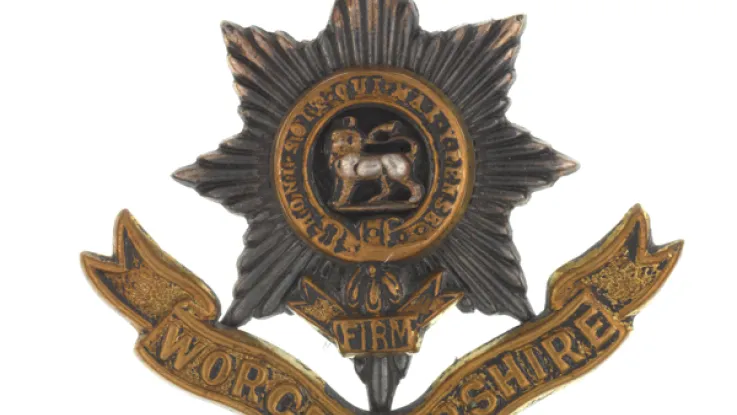 Cap badge, The Worcestershire Regiment, c1904