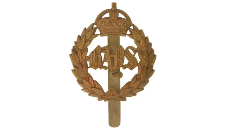 Other ranks' cap badge, The Queen’s Bays (2nd Dragoon Guards), c1920