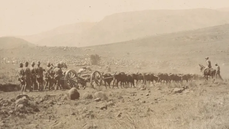 A gun of the Elswick Battery during the advance from Lydenburg to Watervalonder, 1900