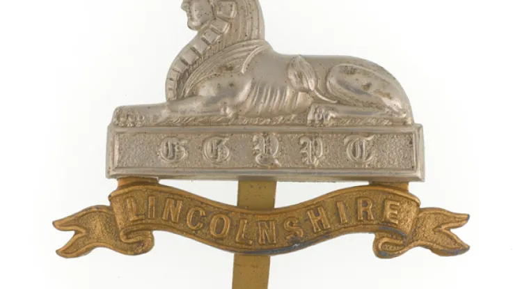 Cap badge, other ranks, The Lincolnshire Regiment, c1910