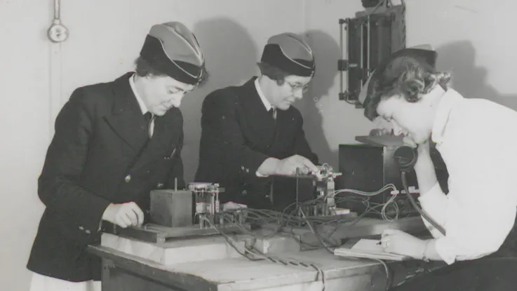 Section Leader Mary Oldnall of the ATS working electrical apparatus, Shoeburyness, c1941