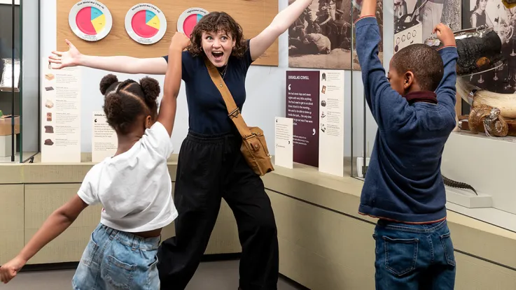 Children on a family tour of the galleries